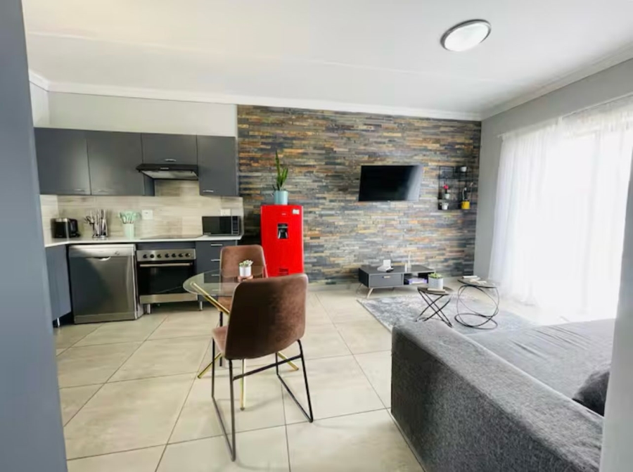 1 Bedroom Property for Sale in Blue Hills Gauteng
