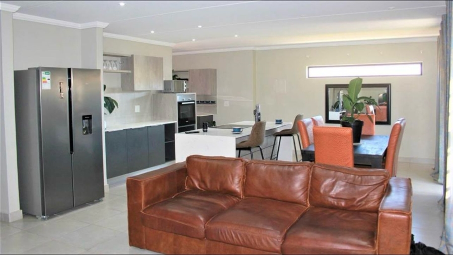 4 Bedroom Property for Sale in Lion Pride Gauteng