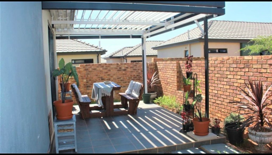 4 Bedroom Property for Sale in Lion Pride Gauteng