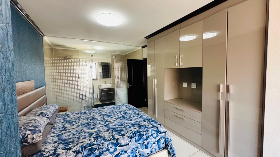 To Let 2 Bedroom Property for Rent in Carlswald Estate Gauteng