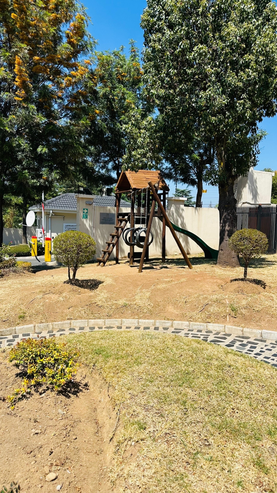 To Let 2 Bedroom Property for Rent in Carlswald Estate Gauteng