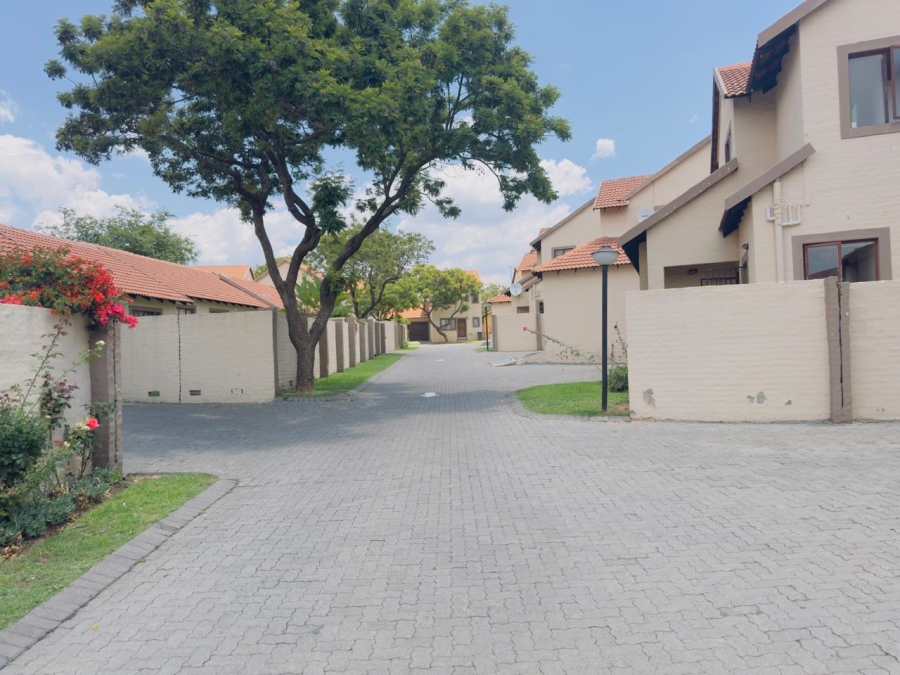 To Let 3 Bedroom Property for Rent in Carlswald Gauteng