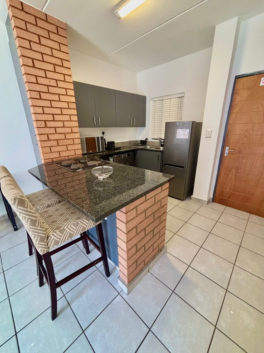 To Let 2 Bedroom Property for Rent in Vorna Valley Gauteng