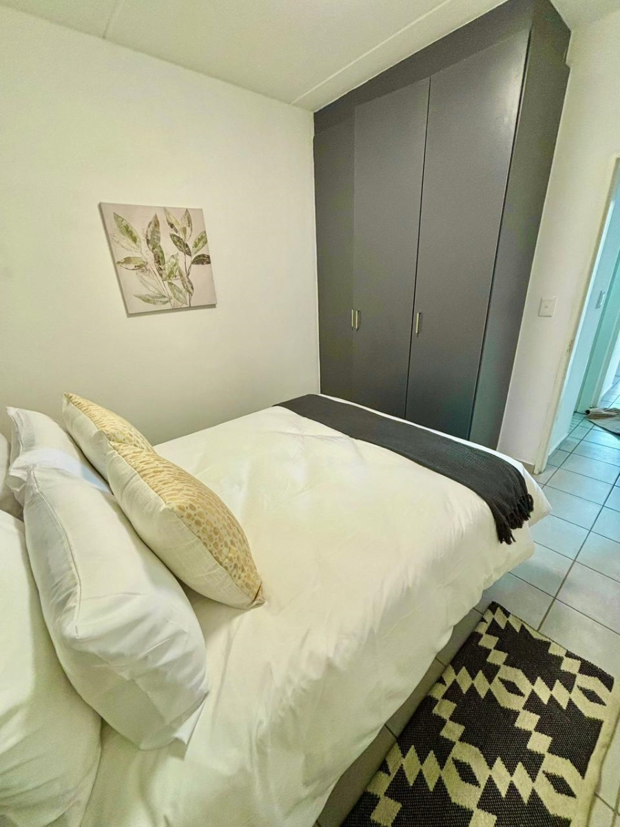 To Let 2 Bedroom Property for Rent in Vorna Valley Gauteng