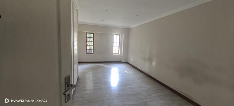 To Let 4 Bedroom Property for Rent in Sundowner Gauteng