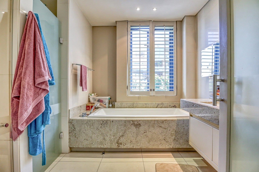 To Let 2 Bedroom Property for Rent in Sandton Central Gauteng