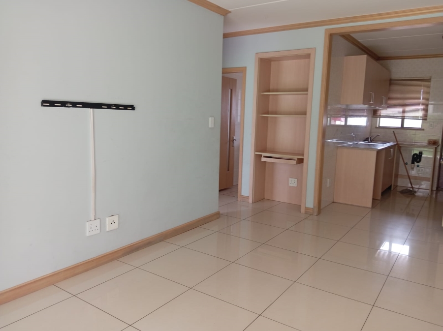 To Let 2 Bedroom Property for Rent in Noordwyk Gauteng