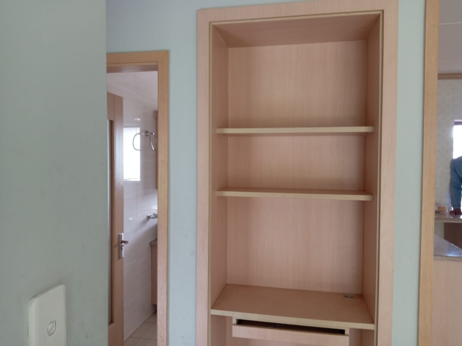 To Let 2 Bedroom Property for Rent in Noordwyk Gauteng