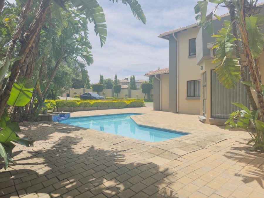 5 Bedroom Property for Sale in Carlswald Gauteng