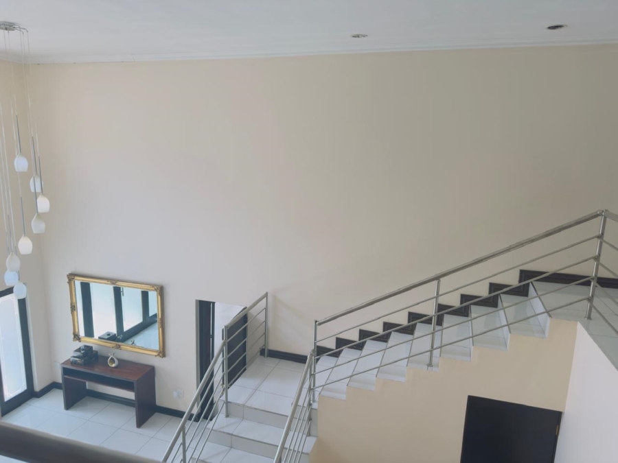 5 Bedroom Property for Sale in Carlswald Gauteng