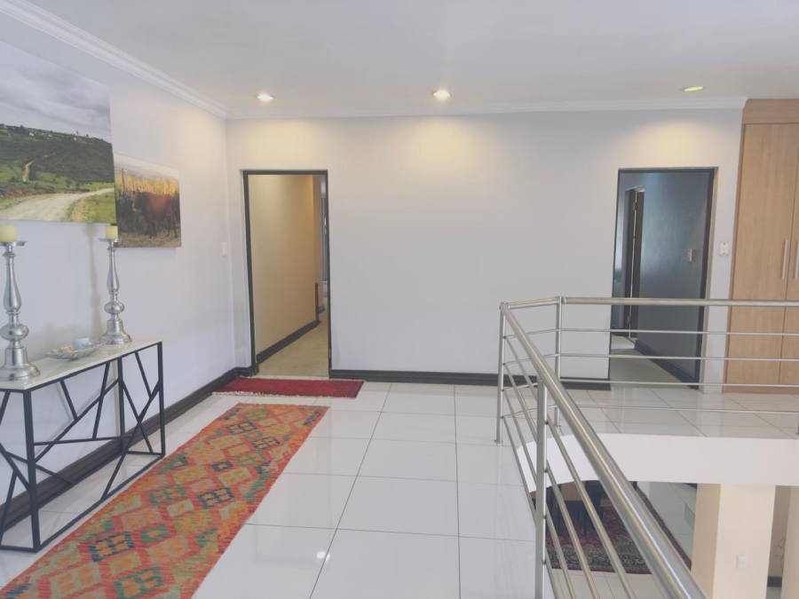 5 Bedroom Property for Sale in Carlswald Gauteng