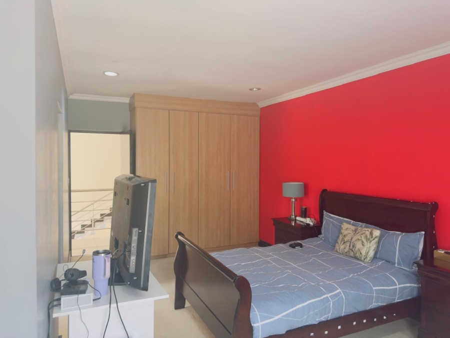 5 Bedroom Property for Sale in Carlswald Gauteng