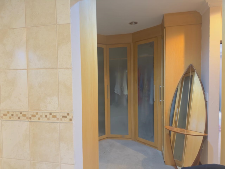 5 Bedroom Property for Sale in Carlswald Gauteng