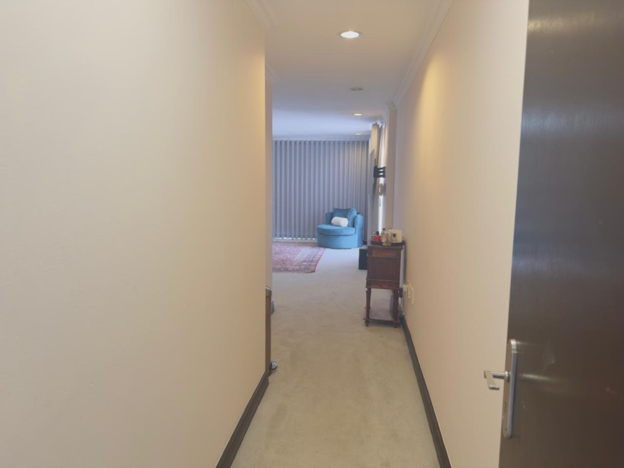 5 Bedroom Property for Sale in Carlswald Gauteng