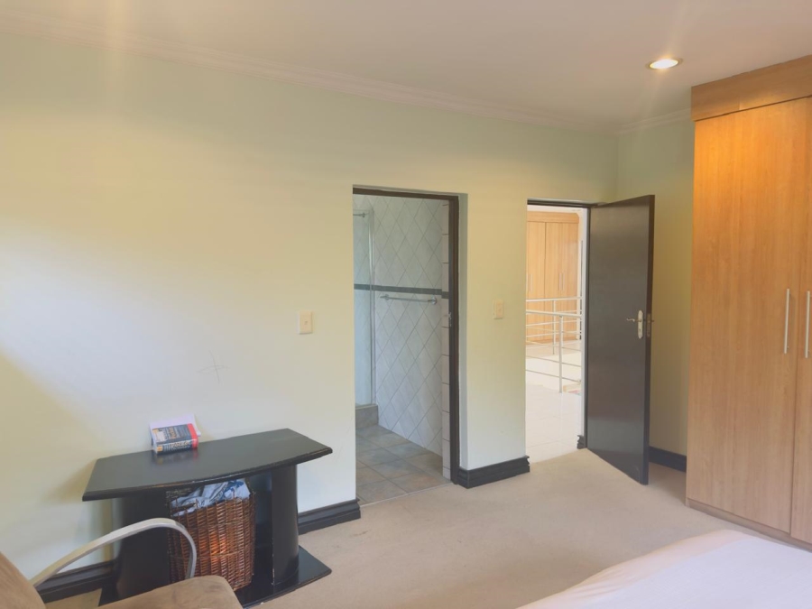 5 Bedroom Property for Sale in Carlswald Gauteng