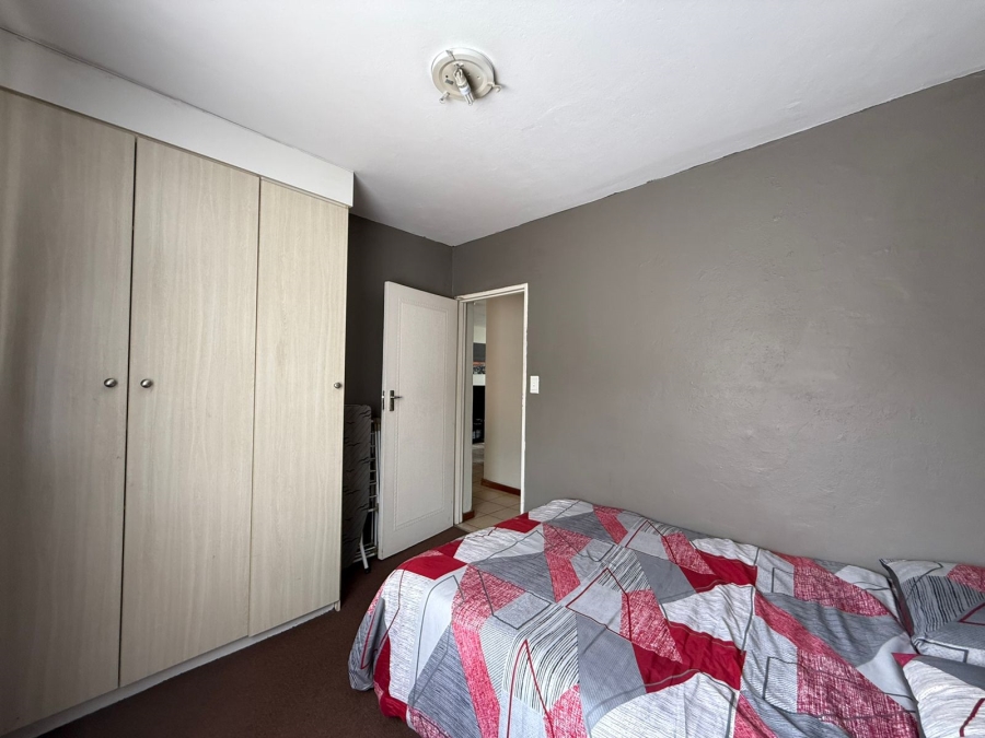 To Let 2 Bedroom Property for Rent in Noordwyk Gauteng