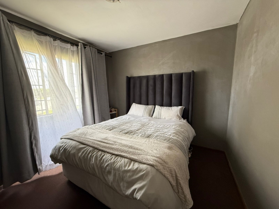 To Let 2 Bedroom Property for Rent in Noordwyk Gauteng