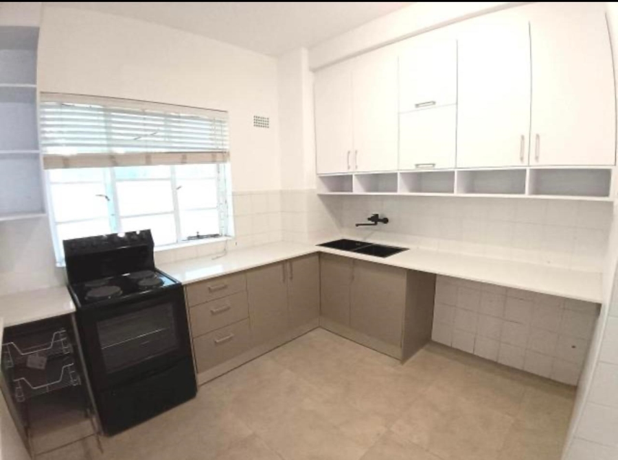 To Let 2 Bedroom Property for Rent in Illovo Gauteng