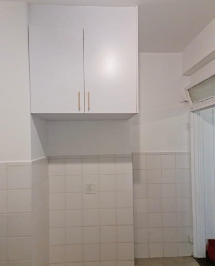 To Let 2 Bedroom Property for Rent in Illovo Gauteng