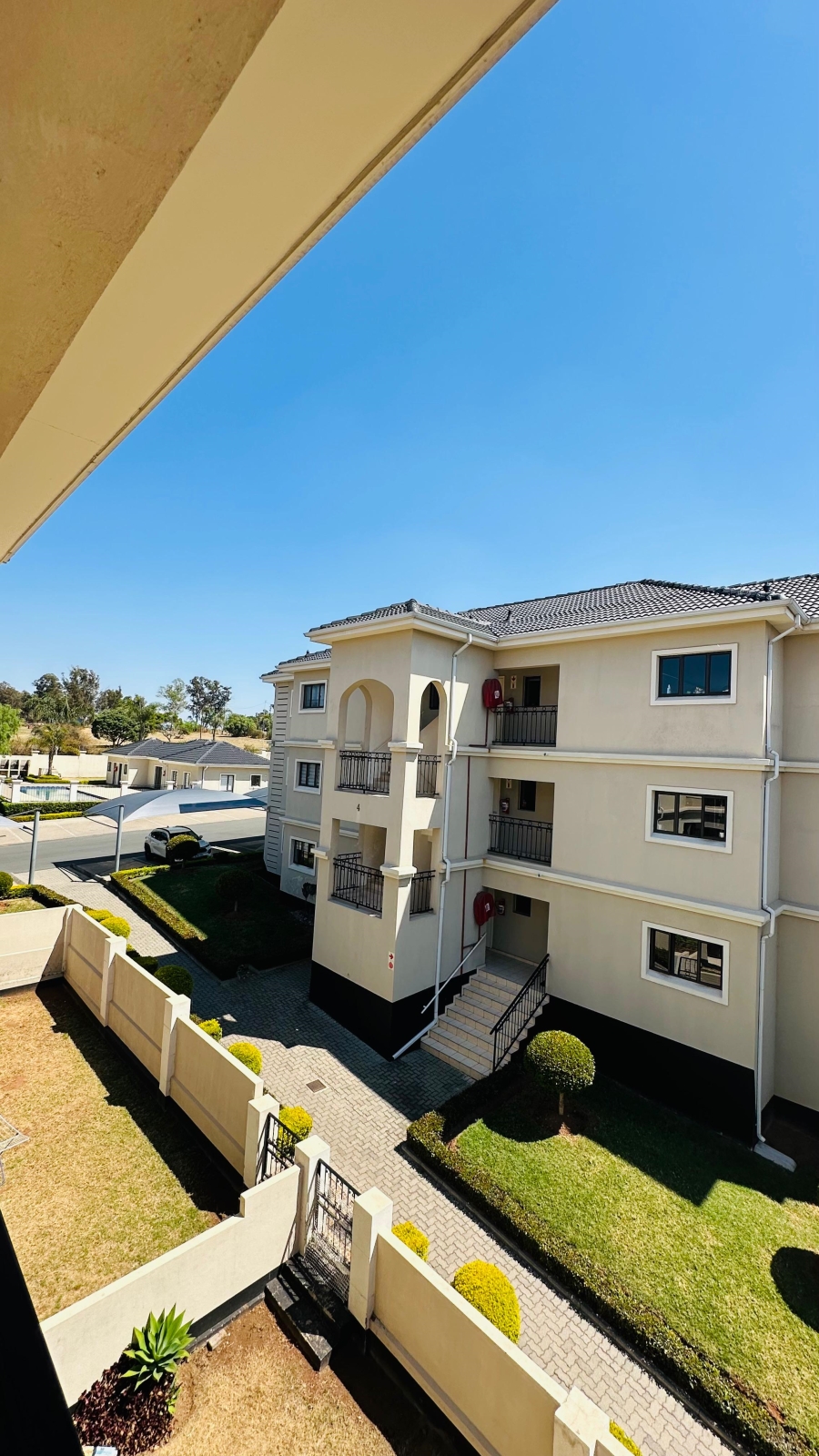 To Let 2 Bedroom Property for Rent in Carlswald Estate Gauteng