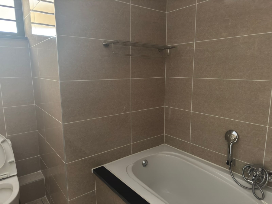 To Let 1 Bedroom Property for Rent in Blue Hills Gauteng