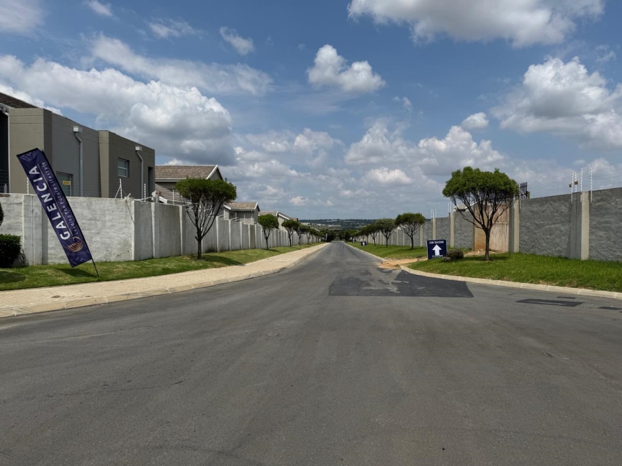 To Let 1 Bedroom Property for Rent in Blue Hills Gauteng