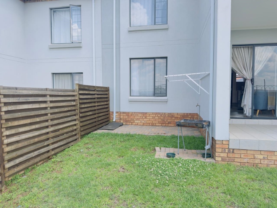To Let 4 Bedroom Property for Rent in Monavoni Gauteng