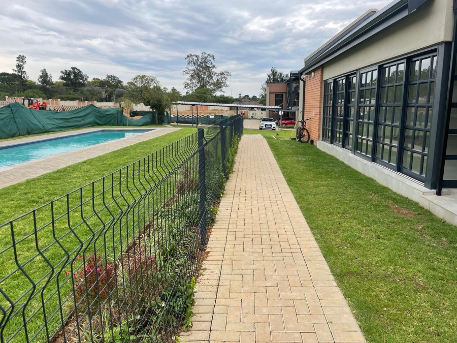 To Let 2 Bedroom Property for Rent in Kyalami Ah Gauteng