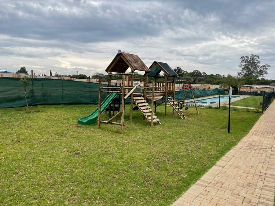 To Let 2 Bedroom Property for Rent in Kyalami Ah Gauteng