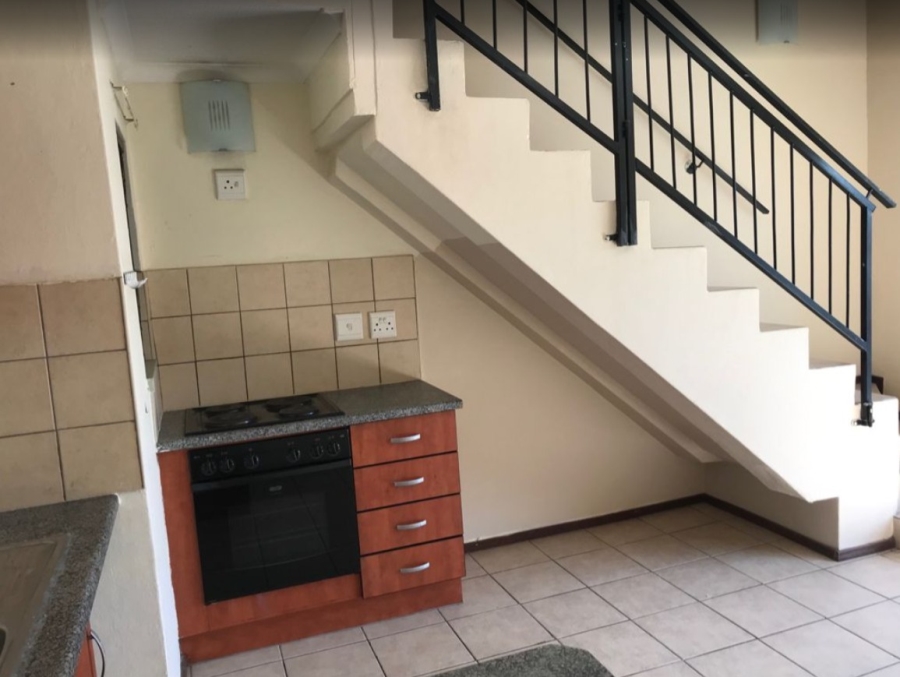 To Let 2 Bedroom Property for Rent in Noordwyk Gauteng