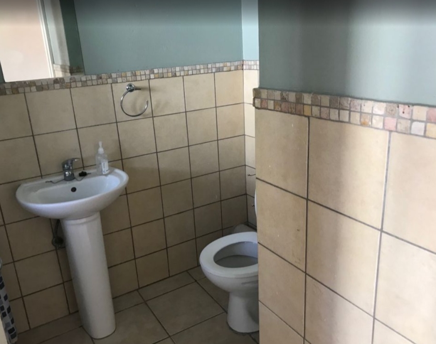 To Let 2 Bedroom Property for Rent in Noordwyk Gauteng