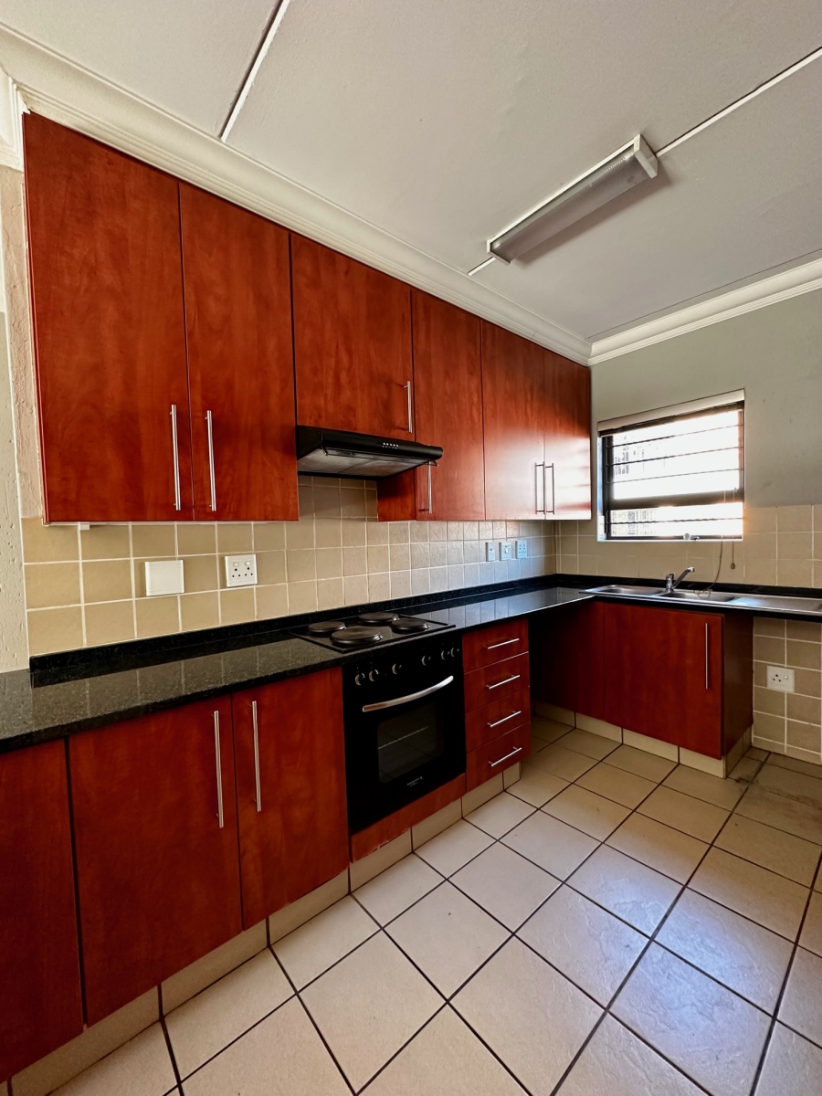 To Let 2 Bedroom Property for Rent in Ravenswood Gauteng