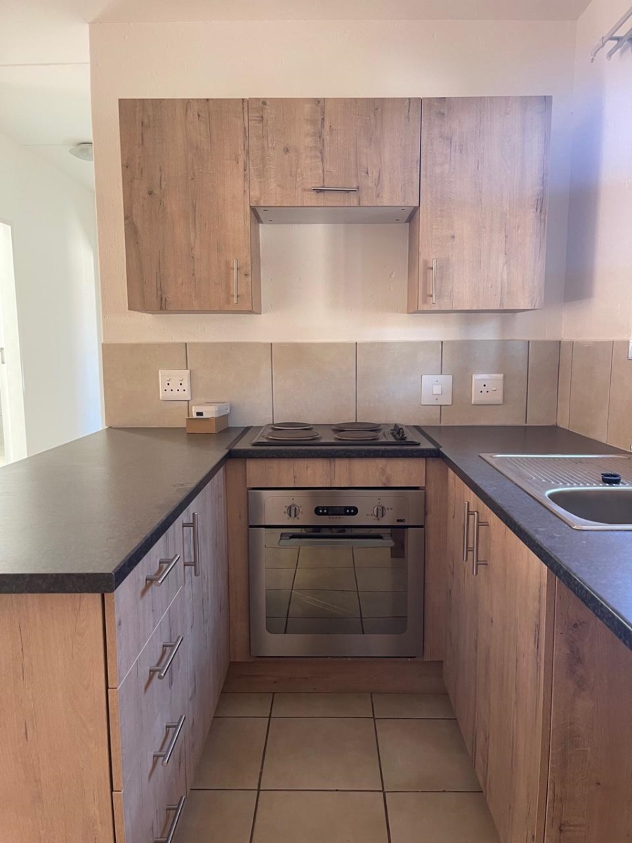 To Let 2 Bedroom Property for Rent in Princess A H Gauteng