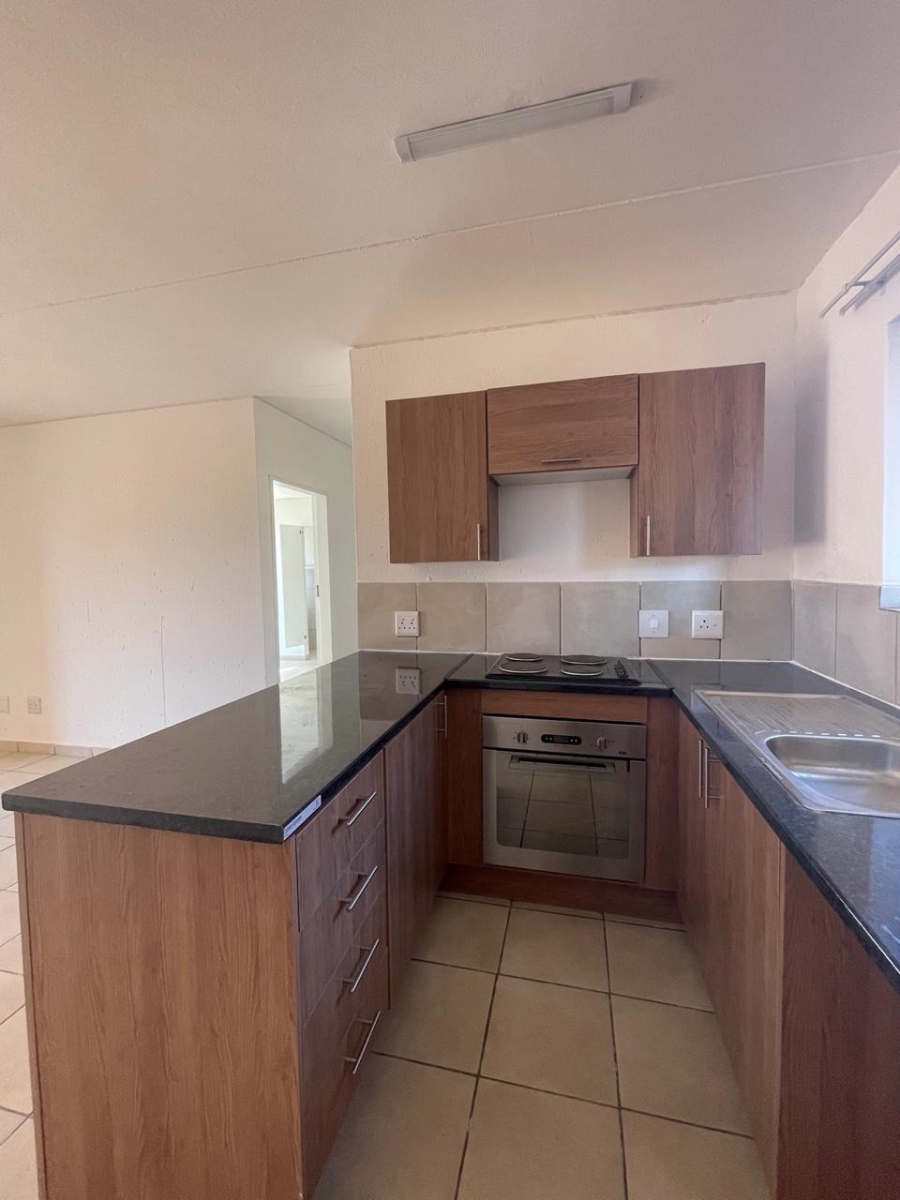 To Let 2 Bedroom Property for Rent in Princess A H Gauteng