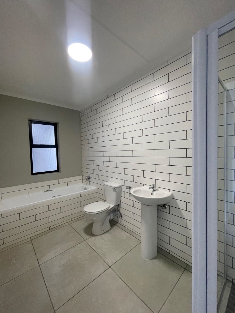 To Let 2 Bedroom Property for Rent in Glen Marais Gauteng