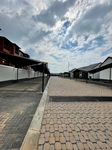 To Let 2 Bedroom Property for Rent in Glen Marais Gauteng