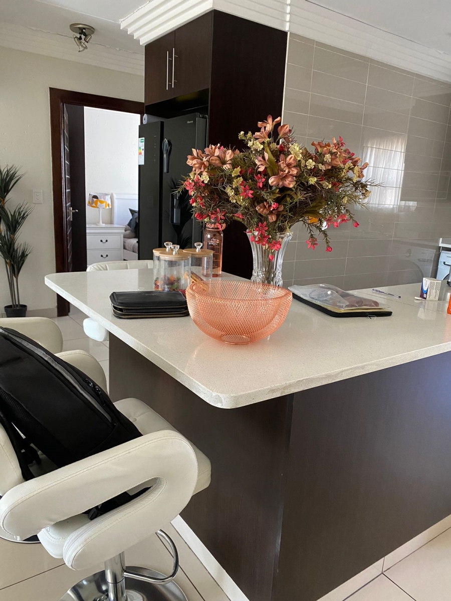 To Let 2 Bedroom Property for Rent in Ravenswood Gauteng