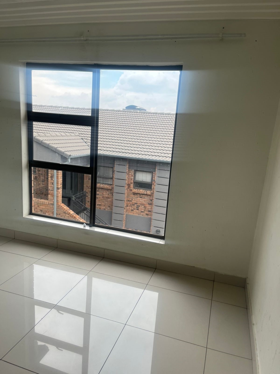 To Let 2 Bedroom Property for Rent in Ravenswood Gauteng