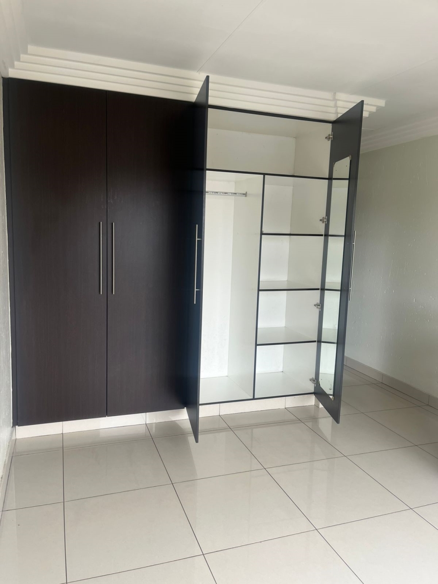 To Let 2 Bedroom Property for Rent in Ravenswood Gauteng