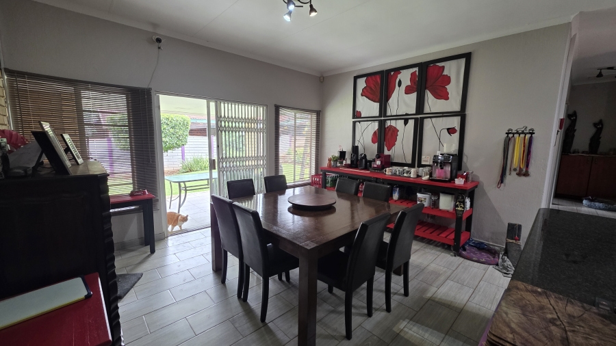 3 Bedroom Property for Sale in Garsfontein Gauteng