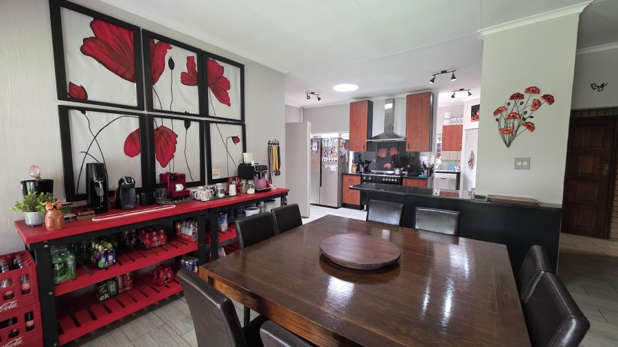 3 Bedroom Property for Sale in Garsfontein Gauteng