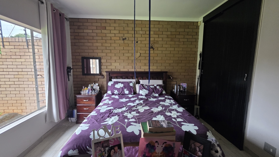 3 Bedroom Property for Sale in Garsfontein Gauteng