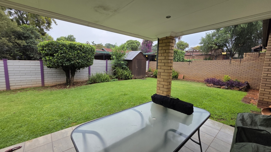3 Bedroom Property for Sale in Garsfontein Gauteng