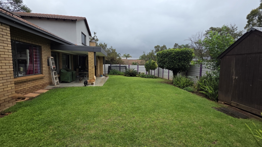 3 Bedroom Property for Sale in Garsfontein Gauteng