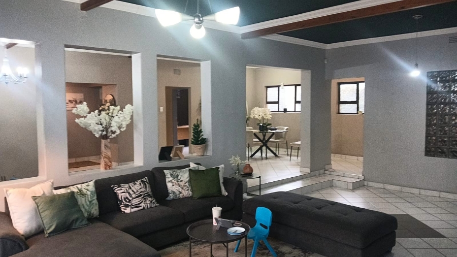 4 Bedroom Property for Sale in Edleen Gauteng