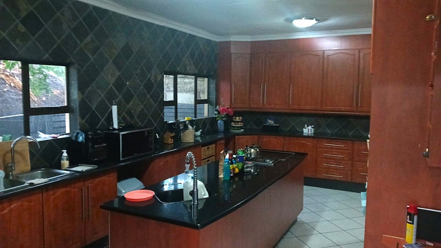 4 Bedroom Property for Sale in Edleen Gauteng