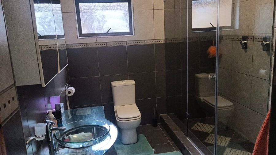 4 Bedroom Property for Sale in Edleen Gauteng