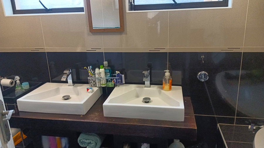 4 Bedroom Property for Sale in Edleen Gauteng