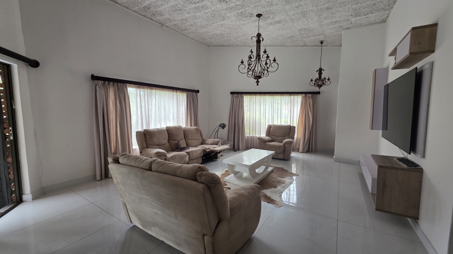 4 Bedroom Property for Sale in Waterkloof Glen Gauteng