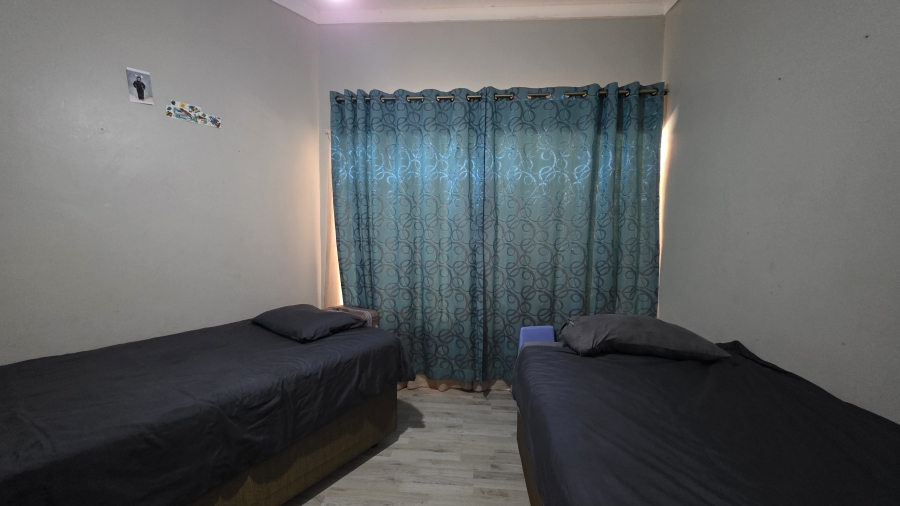 4 Bedroom Property for Sale in Waterkloof Glen Gauteng